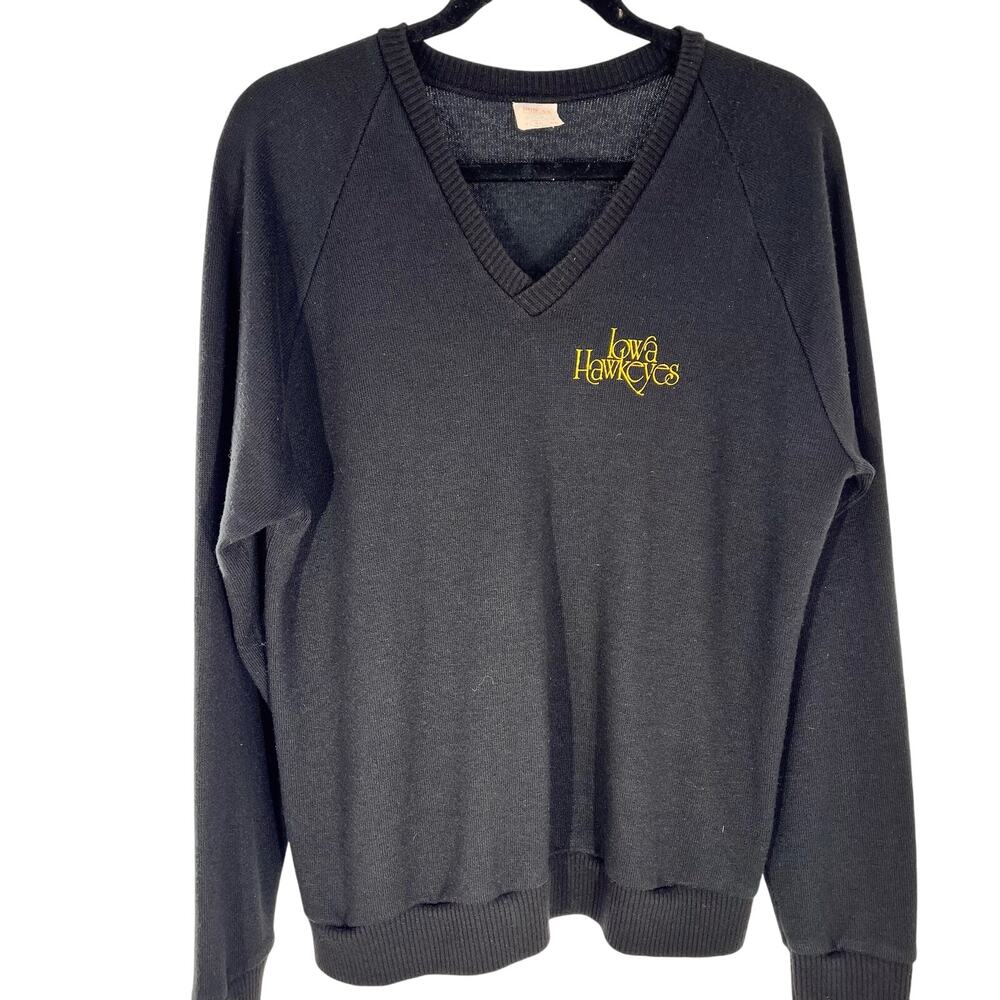 vintage XL 1970's men's Iowa Hawkeyes v-neck pull over sweater black gold XL